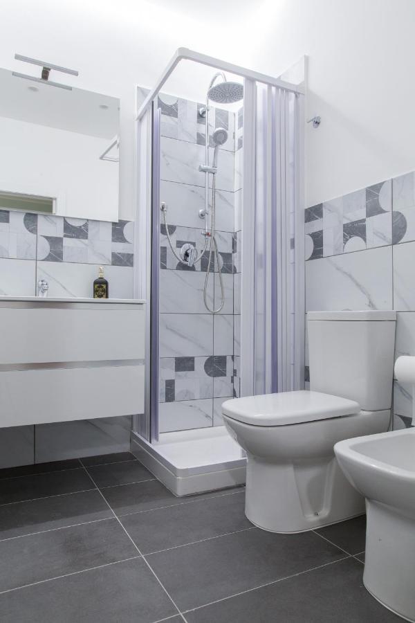 Lotus Of Etna Apartment Catania Luaran gambar
