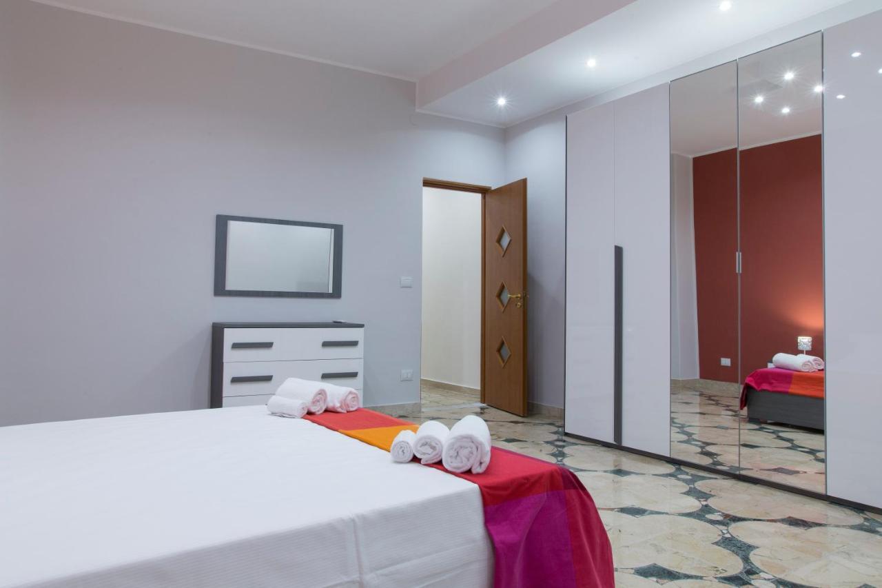 Lotus Of Etna Apartment Catania Luaran gambar