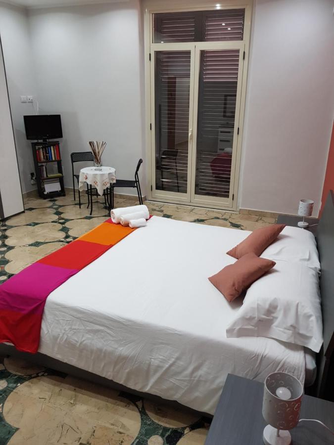 Lotus Of Etna Apartment Catania Luaran gambar
